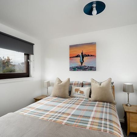 Ness Riverfront Holiday Home - City Centre Inverness Eksteriør bilde