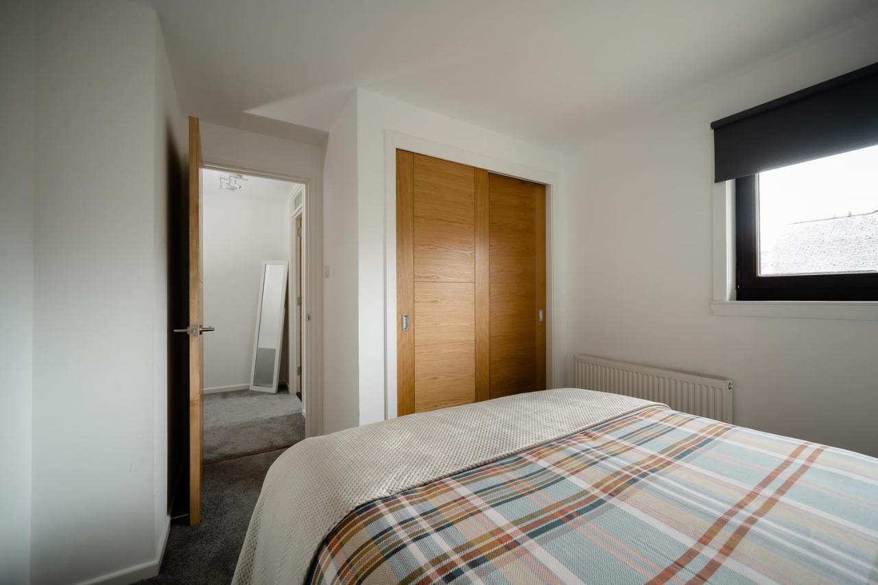 Ness Riverfront Holiday Home - City Centre Inverness Eksteriør bilde