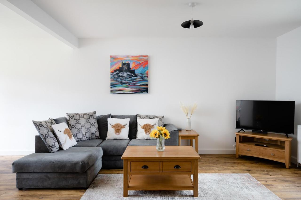 Ness Riverfront Holiday Home - City Centre Inverness Eksteriør bilde